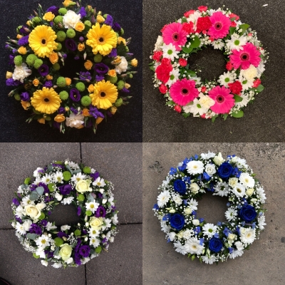 Florist Choice Loose Wreath