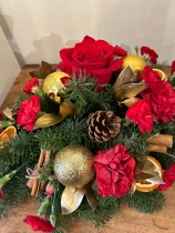 Red and gold arrangement